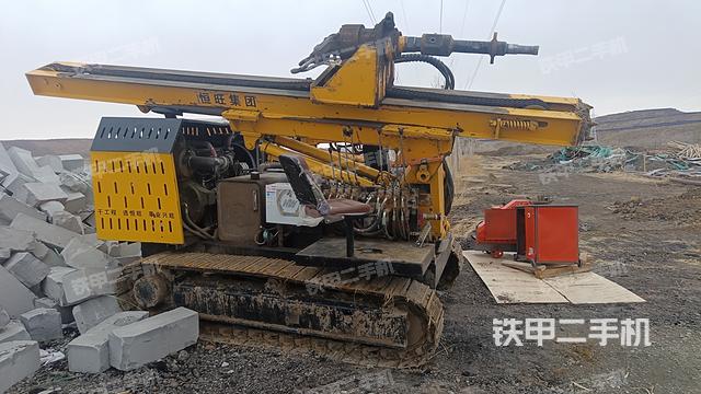 整机右侧（设备外观及核心部件）