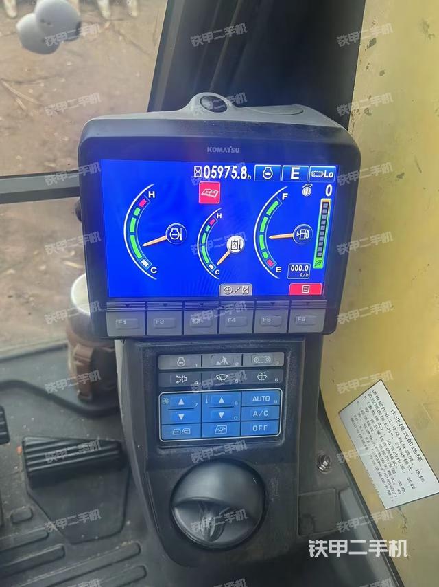 驾驶室整体（整机外观）