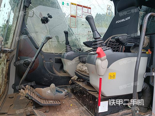 驾驶室整体（整机外观）