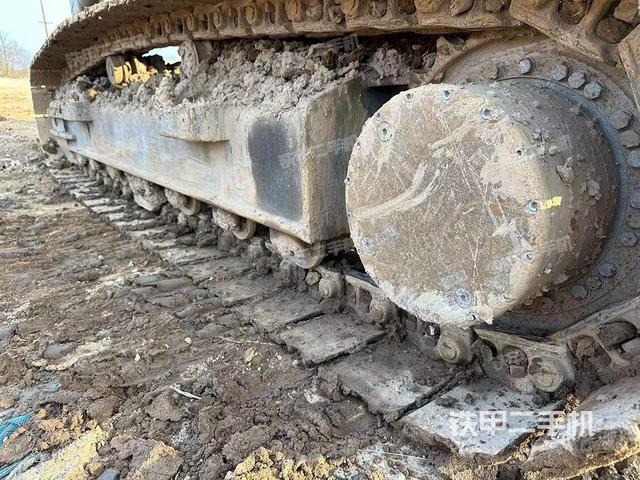 单侧履带整体（整机外观）