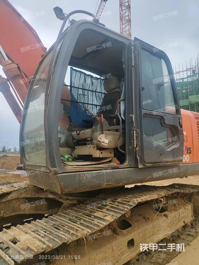 驾驶室整体（整机外观）