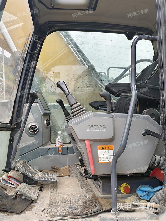 驾驶室整体（整机外观）