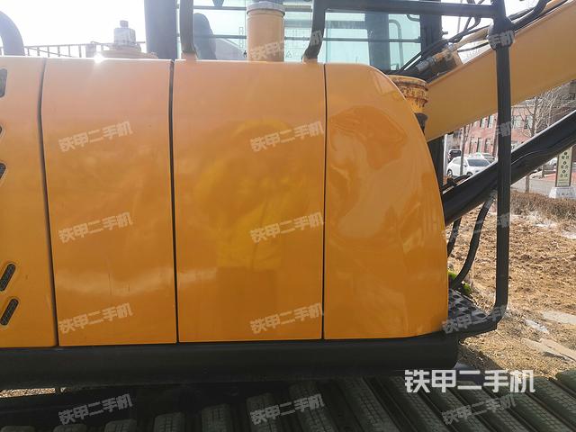 驾驶室顶部（整机外观）