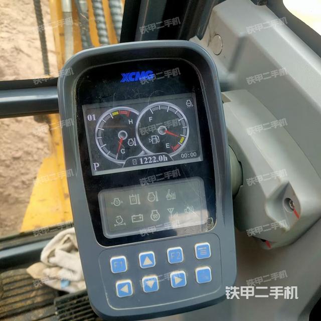 驾驶室整体（整机外观）