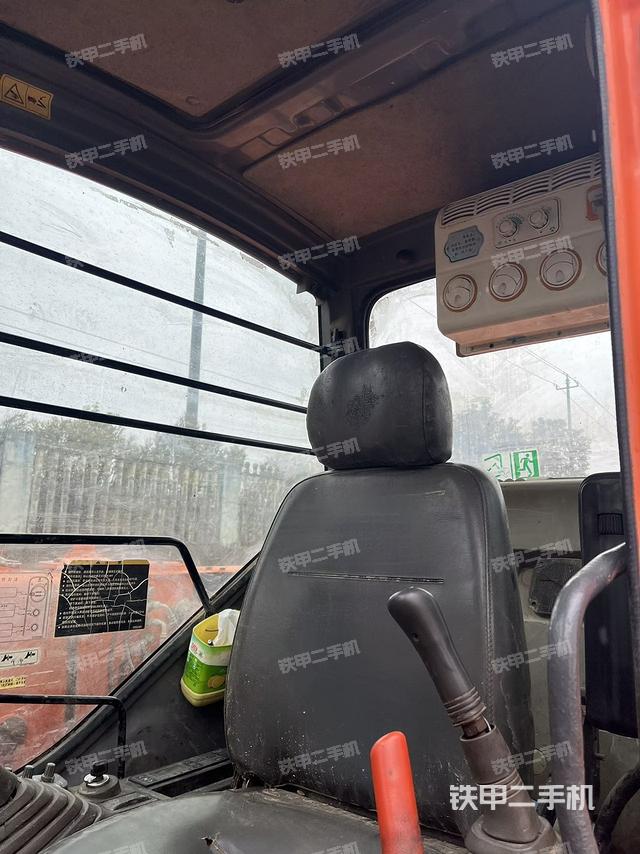 驾驶室整体（整机外观）