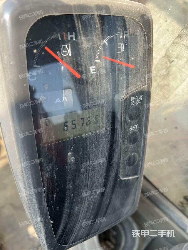 驾驶室整体（整机外观）