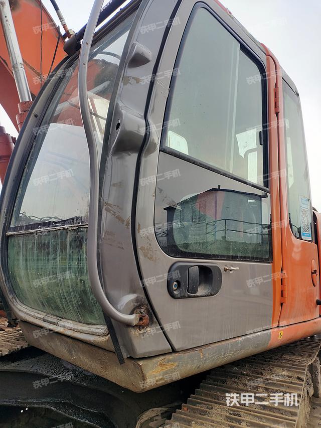 驾驶室整体（整机外观）