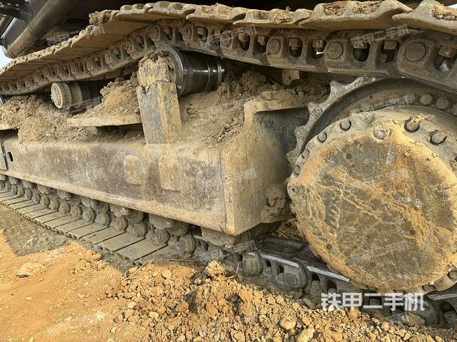 单侧履带整体（整机外观）