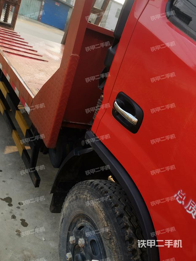 整机左侧（设备外观及核心部件）