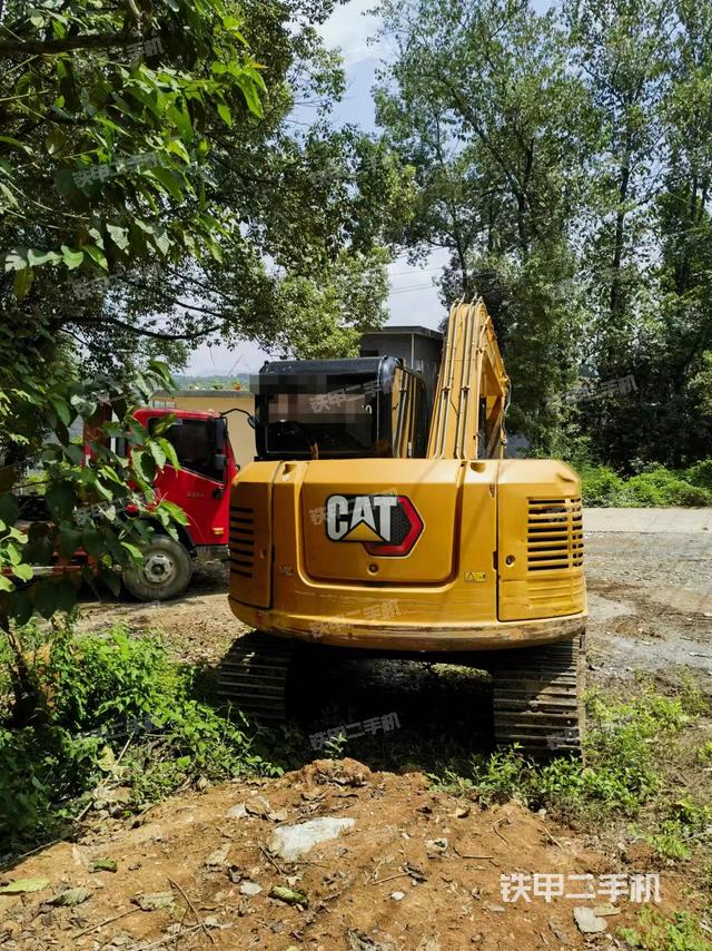 驾驶室顶部（整机外观）