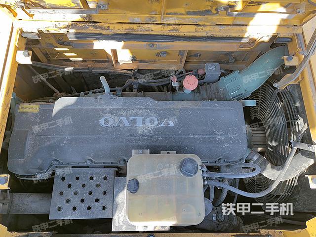 发动机整体俯视（整机外观）