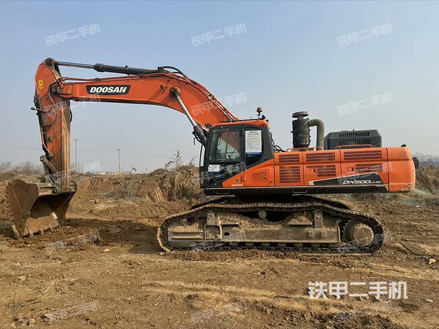 斗山DX500LC-9C挖掘机
