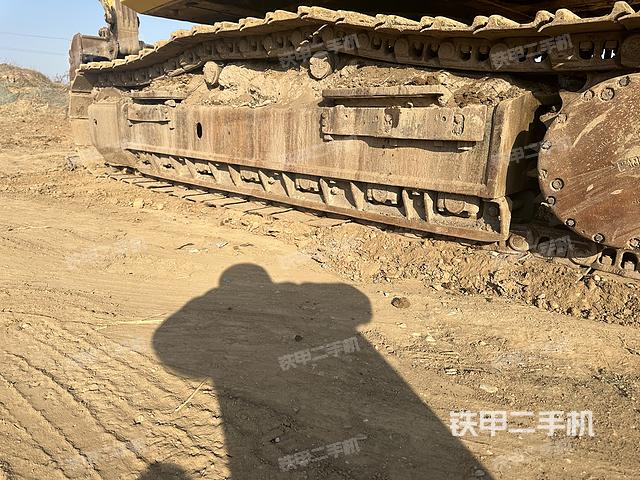 单侧履带整体（整机外观）