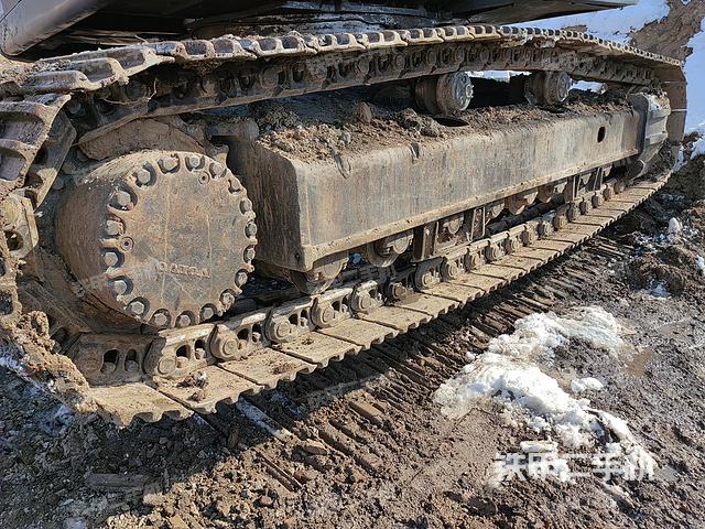 单侧履带整体（整机外观）