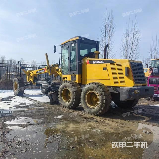 整机左侧（设备外观及核心部件）