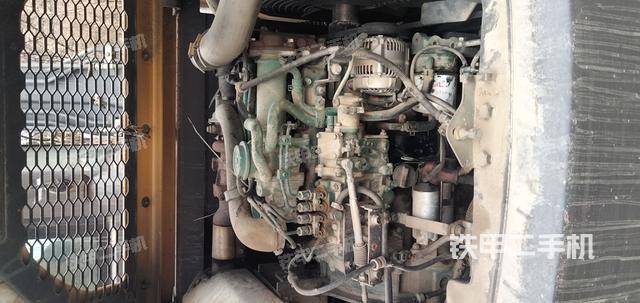 发动机整体俯视（整机外观）