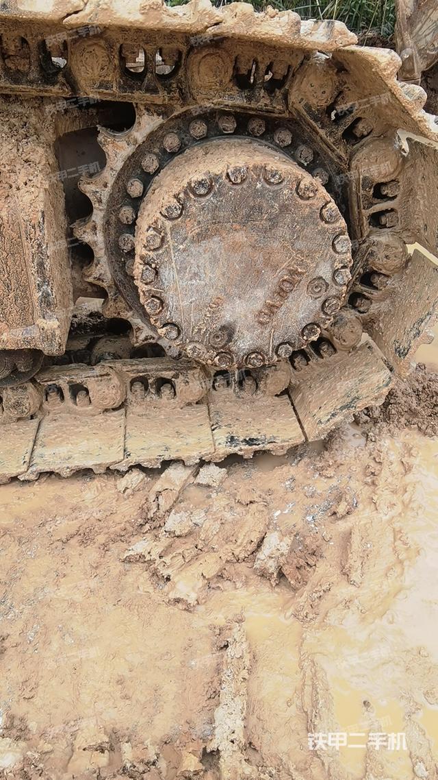 单侧履带整体（整机外观）