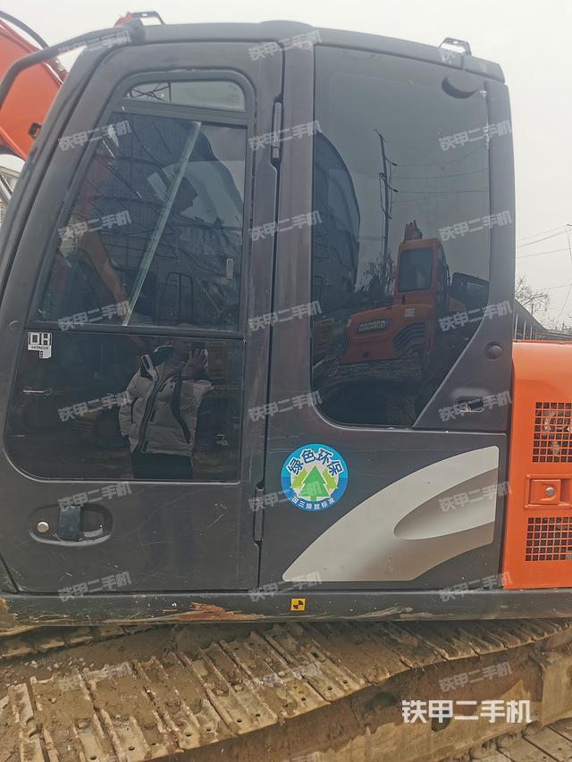 驾驶室整体（整机外观）