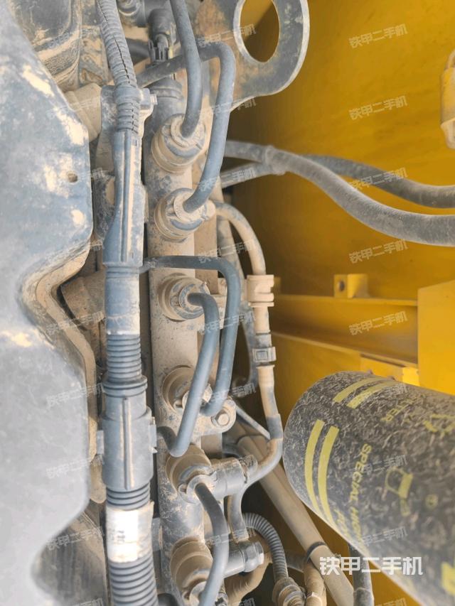 发动机室（上车部件）