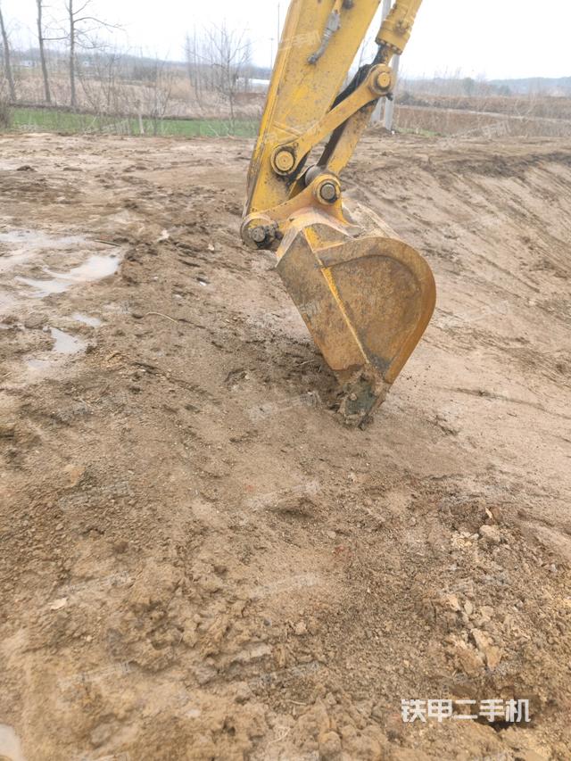 大臂背部俯视（工作和回转装置）