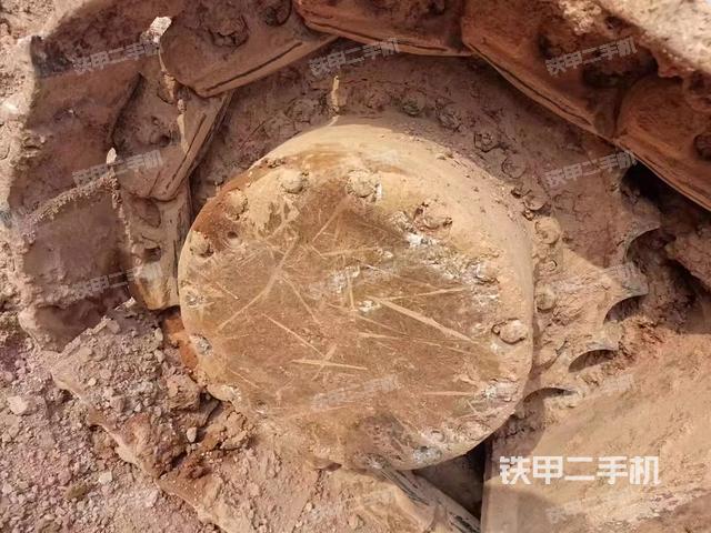 单侧履带整体（整机外观）