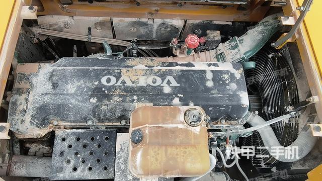 发动机整体俯视（整机外观）