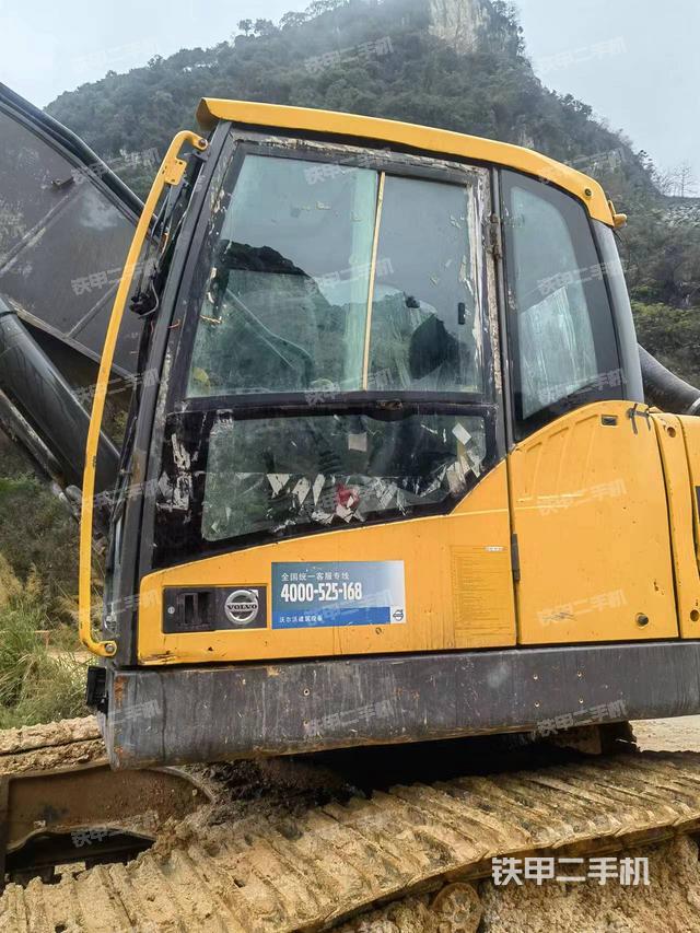 驾驶室整体（整机外观）