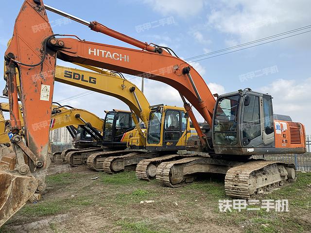 日立ZX240-3挖掘机