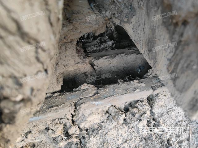 单侧履带整体（整机外观）