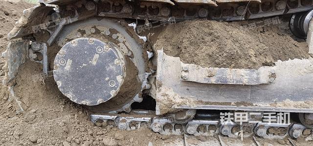 单侧履带整体（整机外观）