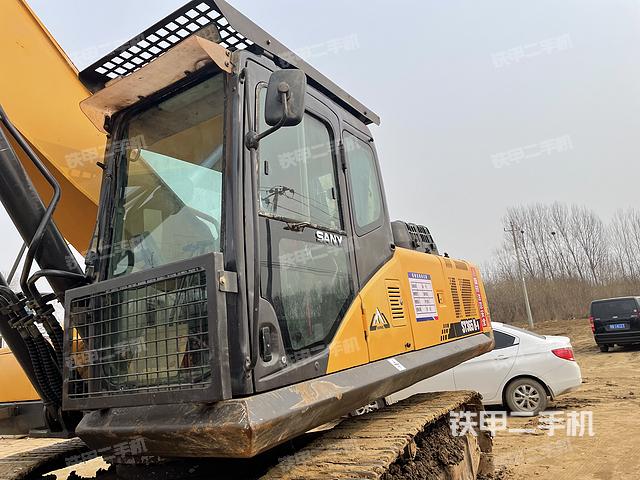 驾驶室整体（整机外观）