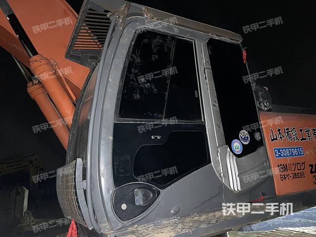 驾驶室整体（整机外观）