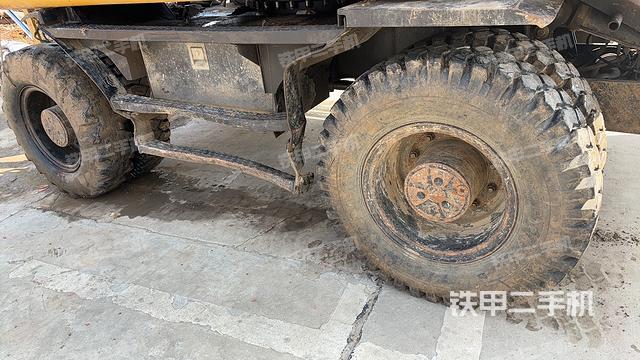 单侧履带整体（整机外观）