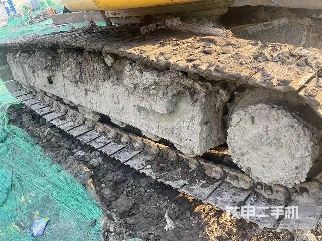 单侧履带整体（整机外观）