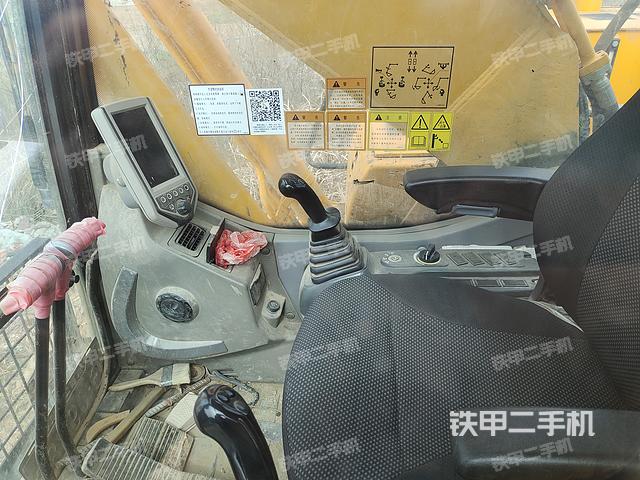 驾驶室整体（整机外观）