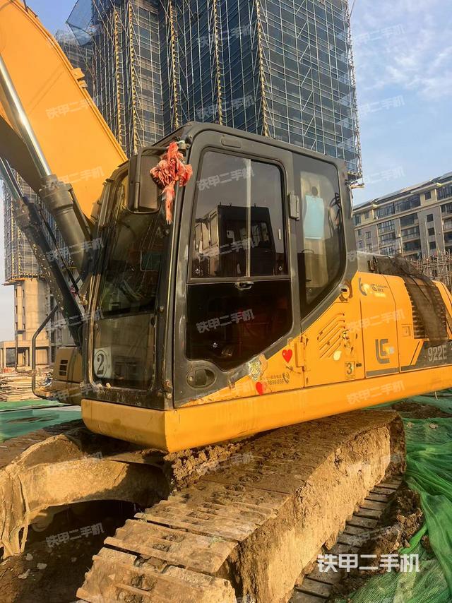 驾驶室整体（整机外观）