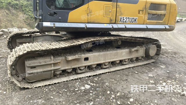 单侧履带整体（整机外观）