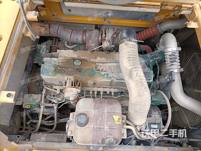 发动机整体俯视（整机外观）