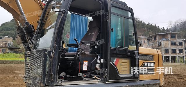 驾驶室整体（整机外观）