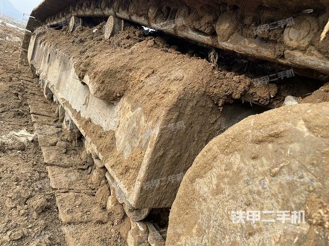 单侧履带整体（整机外观）