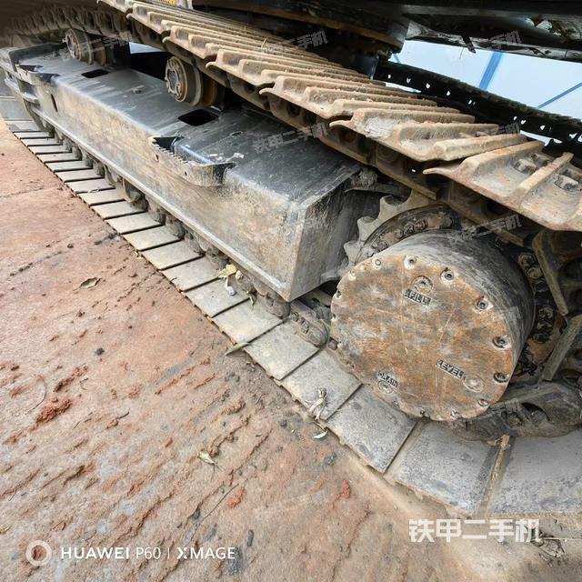 单侧履带整体（整机外观）