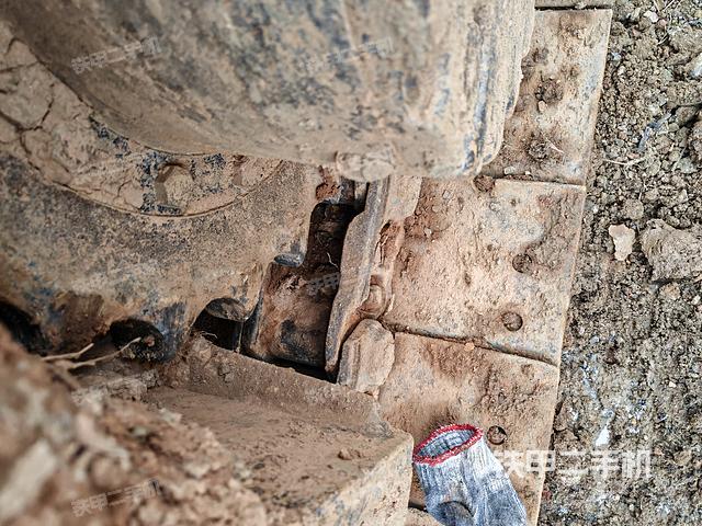 单侧履带整体（整机外观）