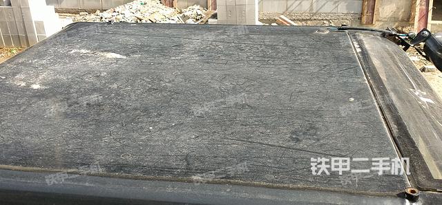 驾驶室顶部（整机外观）