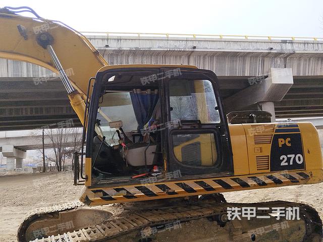 驾驶室整体（整机外观）