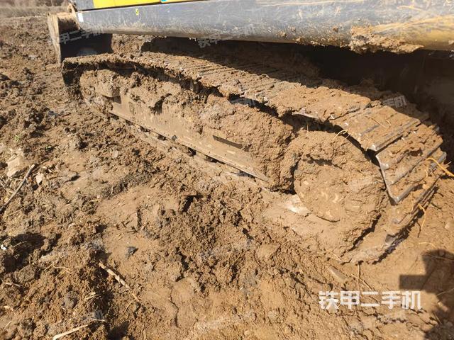 单侧履带整体（整机外观）