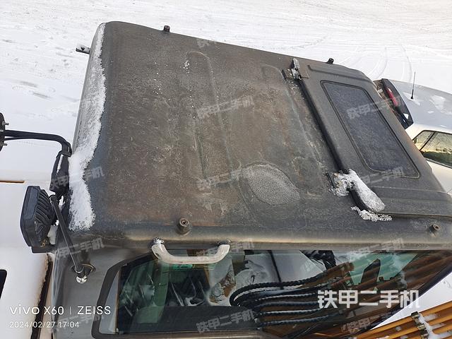 驾驶室顶部（整机外观）