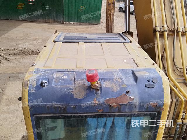 驾驶室顶部（整机外观）