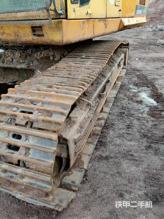 单侧履带整体（整机外观）