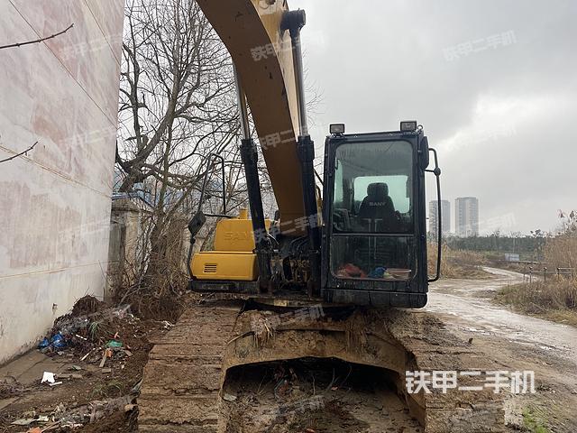三一重工SY200C Plus挖掘机