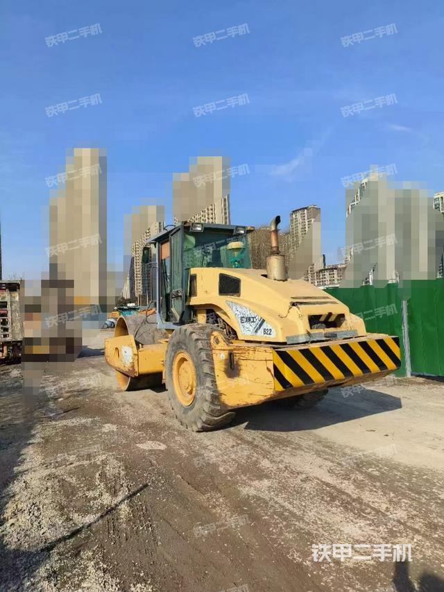 整机右侧（设备外观及核心部件）